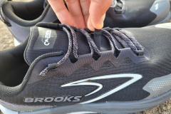 Brooks Caldera 8