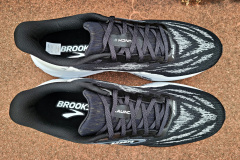 Brooks Launch 11