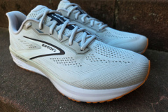 Brooks Launch 12