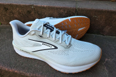 Brooks Launch 12