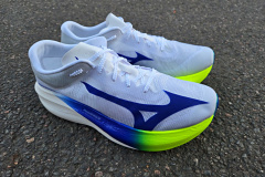 Mizuno Hyperwarp Pure