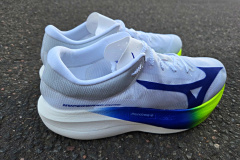 Mizuno Hyperwarp Pure