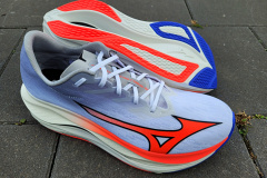Mizuno Wave Rebellion Flash 3