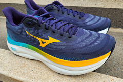 Mizuno Wave Sky 9