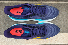 Mizuno Wave Sky 9
