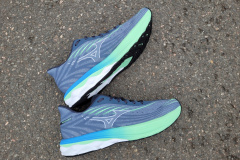 Mizuno Wave Skyrise 6