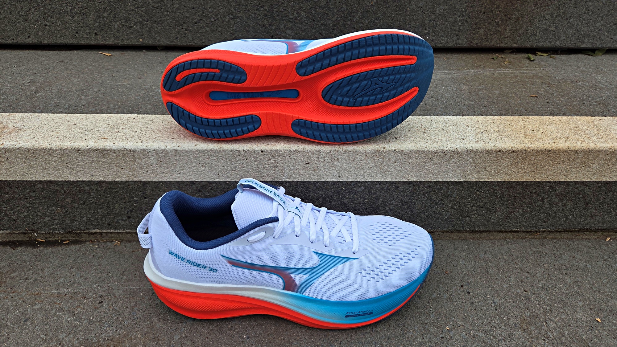 Mizuno Wave Rider 30 (c) Laufschuhkauf.de Mizuno Wave Rider 30 (c) Laufschuhkauf.de